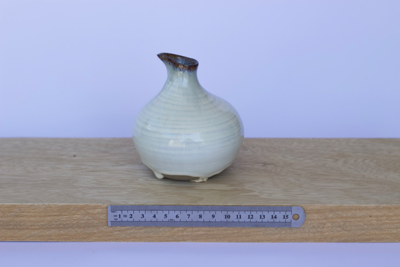 Round Spout Vessel